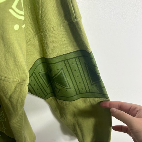 Disney Encanto Bruno Spirit Jersey Green Hooded Long Sleeve NWT Medium - Picture 5 of 8